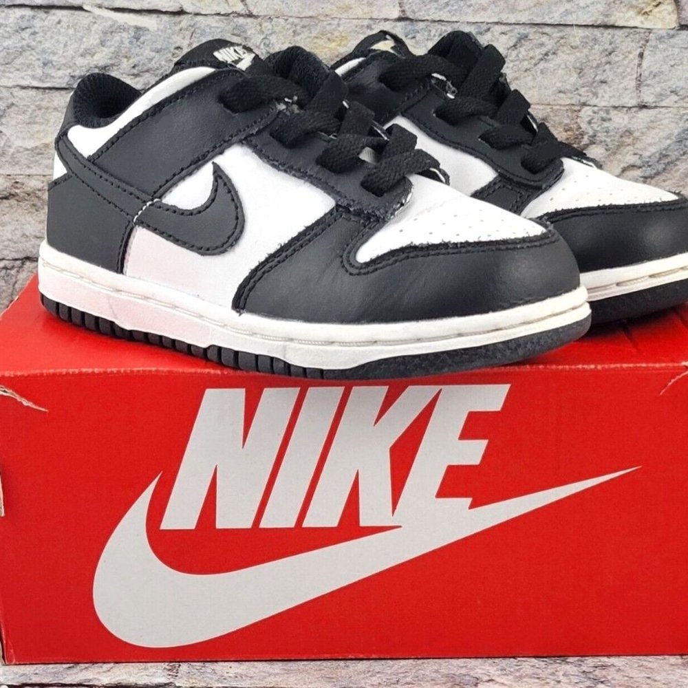 Nike Dunk Low (KIDS) size: 9c